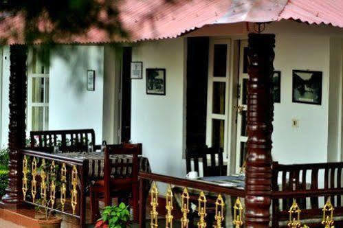 Olive Brook Hotel Munnar Exterior photo
